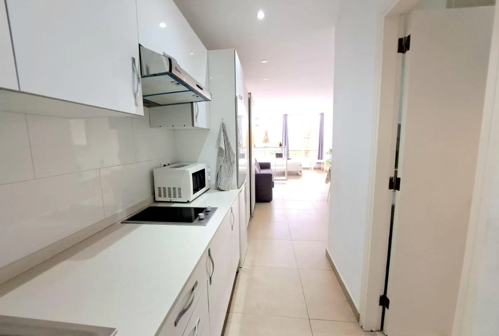 Apartament Studio In Los Cristianos Front Of The Beach With Pool And Wifi Arona